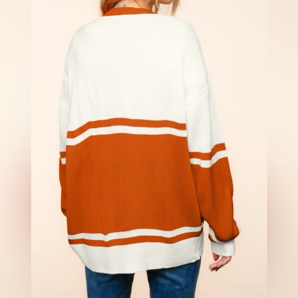 Cardigan button down v neck in roya blue - Picture 10 of 10